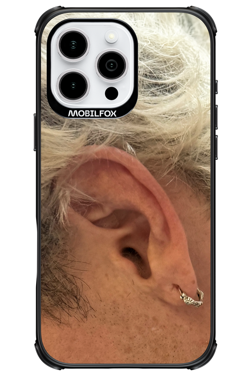 Ear - Apple iPhone 16 Pro Max