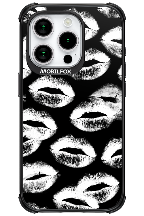 Ghost Kiss Black - Apple iPhone 15 Pro