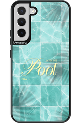 Into the Pool - Samsung Galaxy S22+