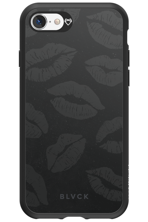 Dark Lips - Apple iPhone 8