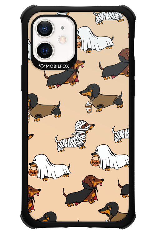 Scary Dachshund - Apple iPhone 12