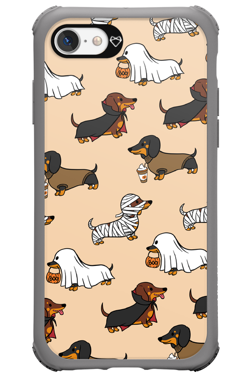 Scary Dachshund - Apple iPhone 7