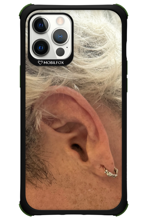 Ear - Apple iPhone 12 Pro Max