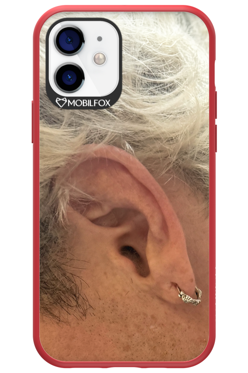 Ear - Apple iPhone 12