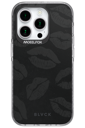 Dark Lips - Apple iPhone 15 Pro