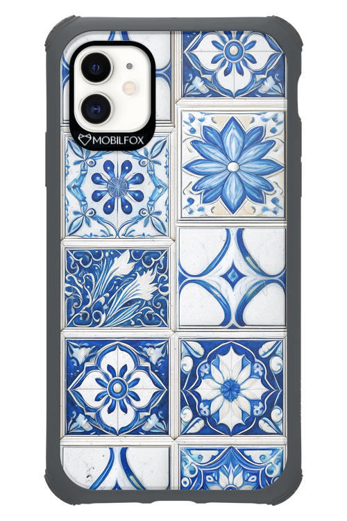 Antique - Apple iPhone 11