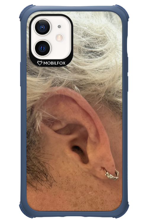 Ear - Apple iPhone 12