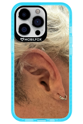 Ear - Apple iPhone 13 Pro