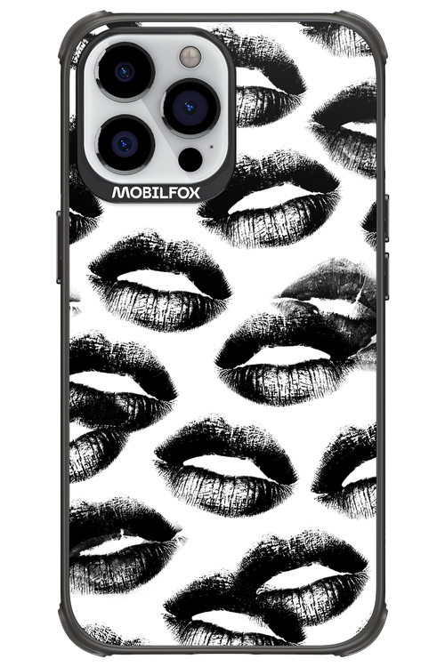 Ghost Kiss - Apple iPhone 13 Pro Max