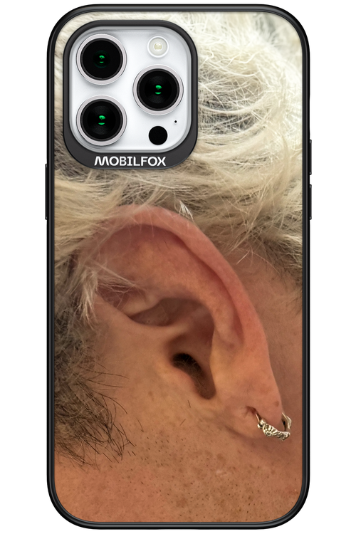 Ear - Apple iPhone 15 Pro Max