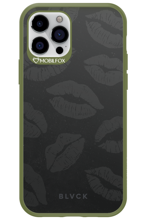 Dark Lips - Apple iPhone 12 Pro