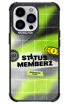 Status Memberz - Apple iPhone 13 Pro