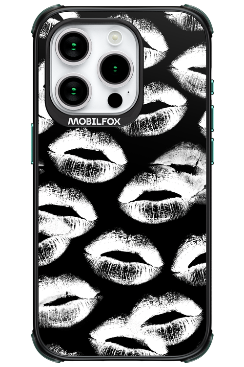 Ghost Kiss Black - Apple iPhone 15 Pro