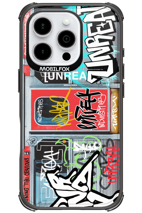 Train - Apple iPhone 16 Pro