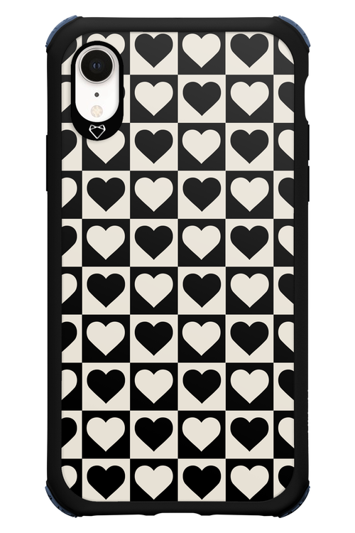 Checkered Heart - Apple iPhone XR