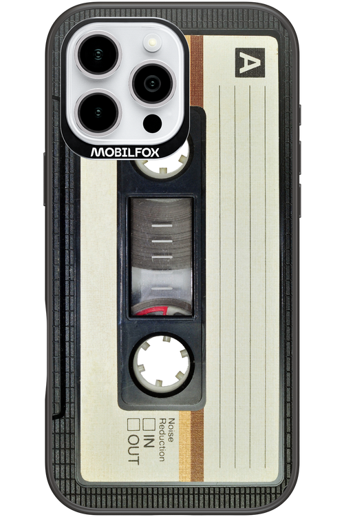 CASE 11 - Apple iPhone 16 Pro Max