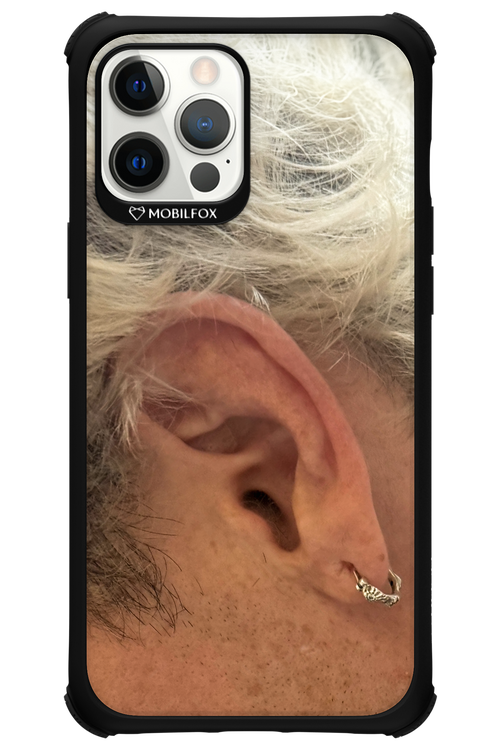 Ear - Apple iPhone 12 Pro Max
