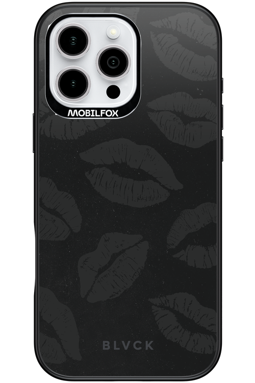 Dark Lips - Apple iPhone 16 Pro Max