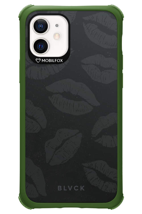 Dark Lips - Apple iPhone 12
