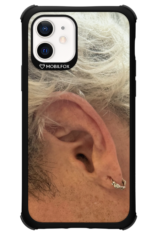 Ear - Apple iPhone 12