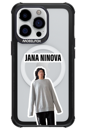 Jana Ninanova - Apple iPhone 13 Pro