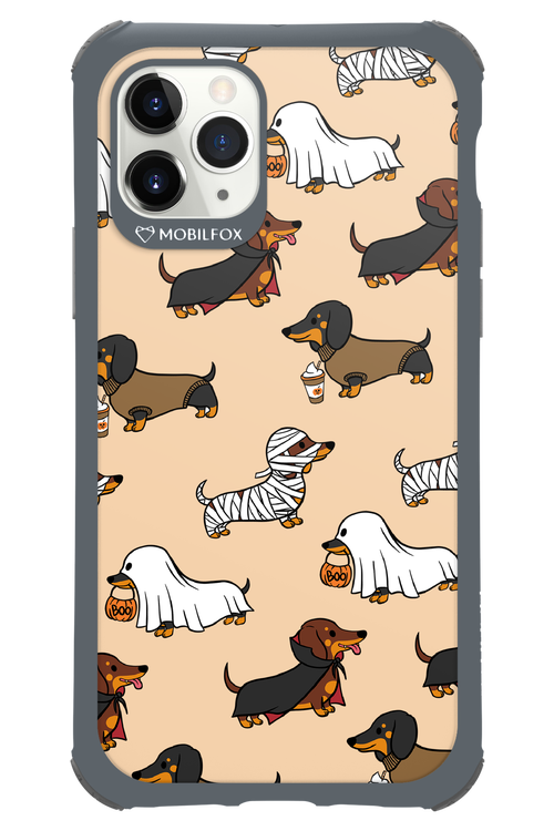 Scary Dachshund - Apple iPhone 11 Pro