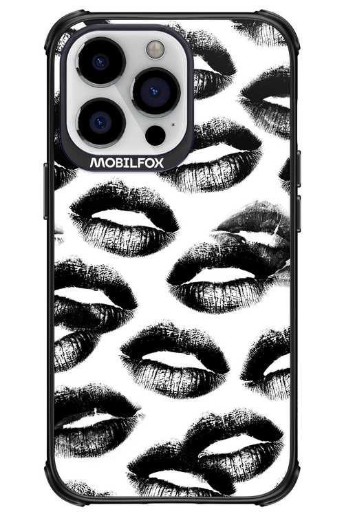 Ghost Kiss - Apple iPhone 13 Pro