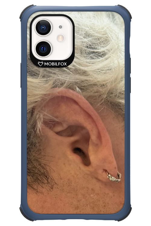 Ear - Apple iPhone 12