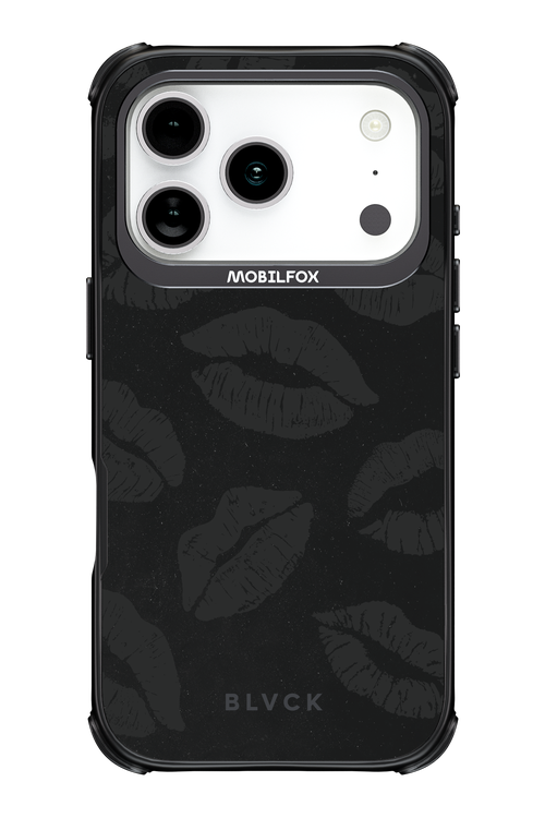 Dark Lips - Apple iPhone 17 Pro