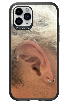 Ear - Apple iPhone 11 Pro