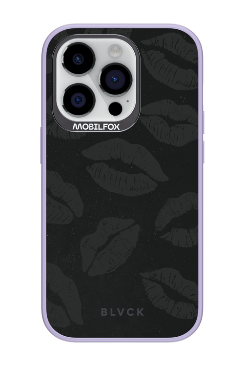 Dark Lips - Apple iPhone 14 Pro