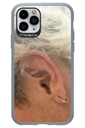 Ear - Apple iPhone 11 Pro
