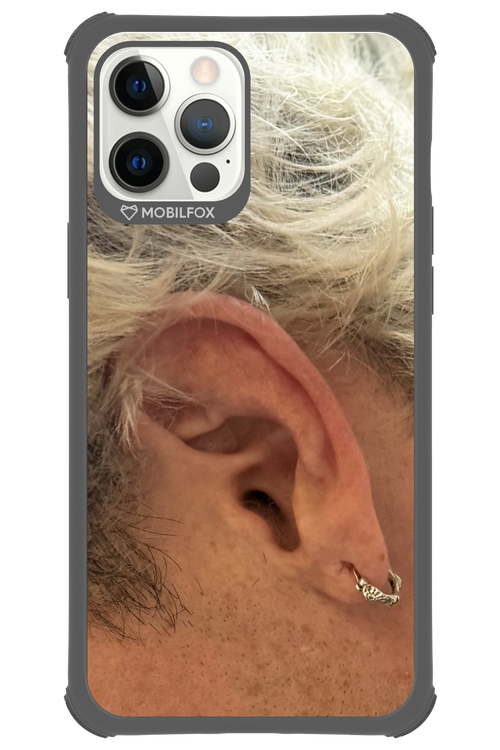 Ear - Apple iPhone 12 Pro Max