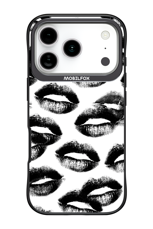 Ghost Kiss - Apple iPhone 17 Pro