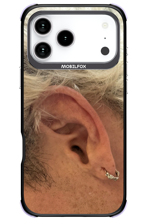 Ear - Apple iPhone 17 Pro Max