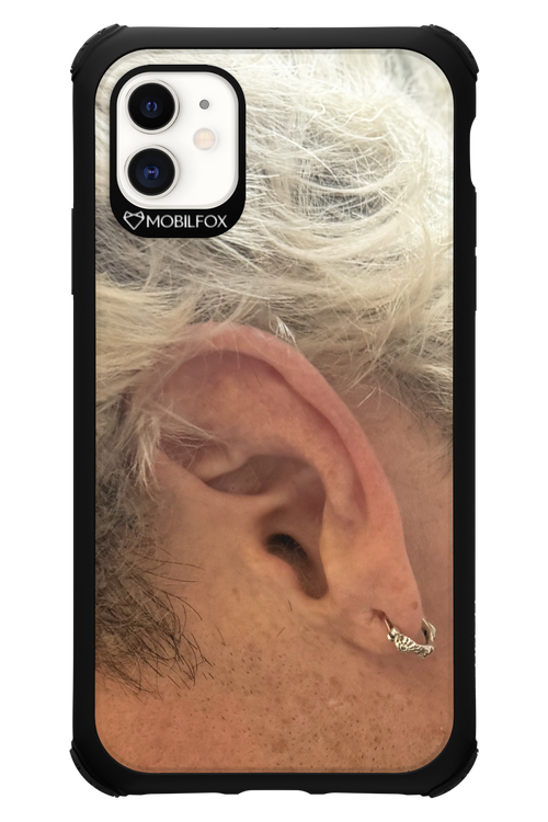 Ear - Apple iPhone 11