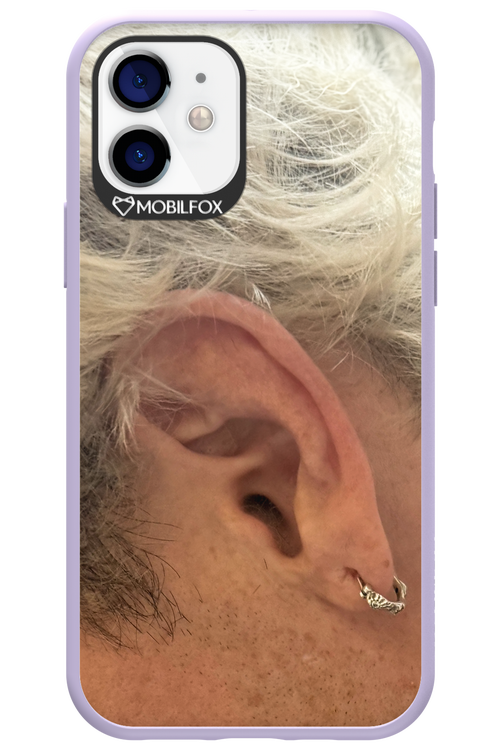 Ear - Apple iPhone 12