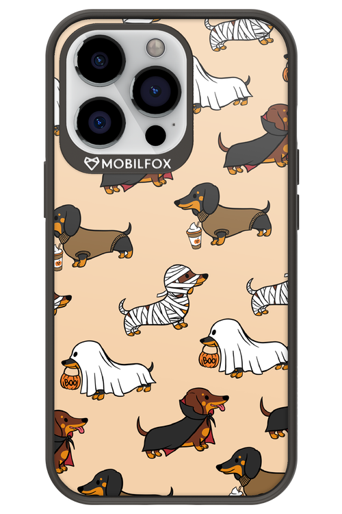 Scary Dachshund - Apple iPhone 13 Pro