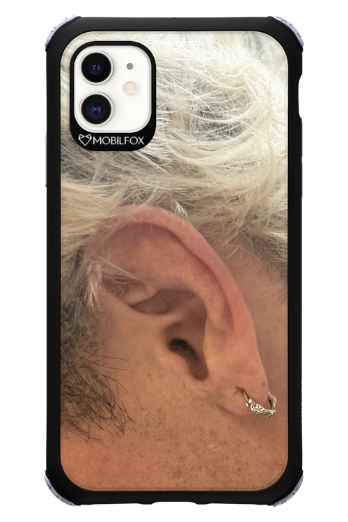 Ear - Apple iPhone 11