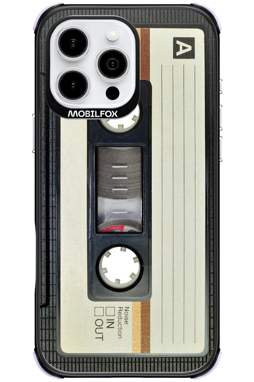 CASE 11 - Apple iPhone 16 Pro Max