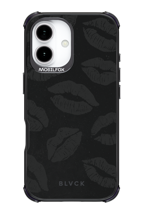Dark Lips - Apple iPhone 17