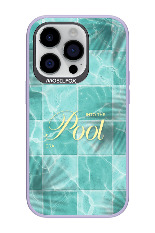 Into the Pool - Apple iPhone 14 Pro