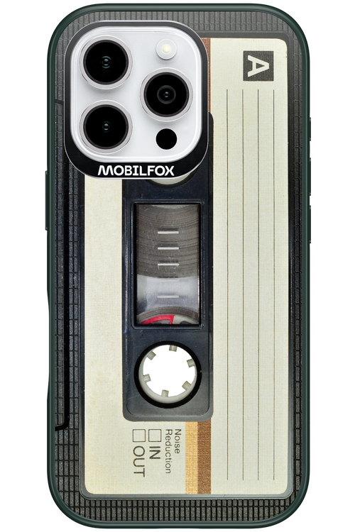 CASE 11 - Apple iPhone 16 Pro