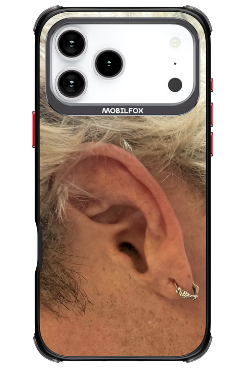 Ear - Apple iPhone 17 Pro Max