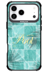 Into the Pool - Apple iPhone 17 Pro Max