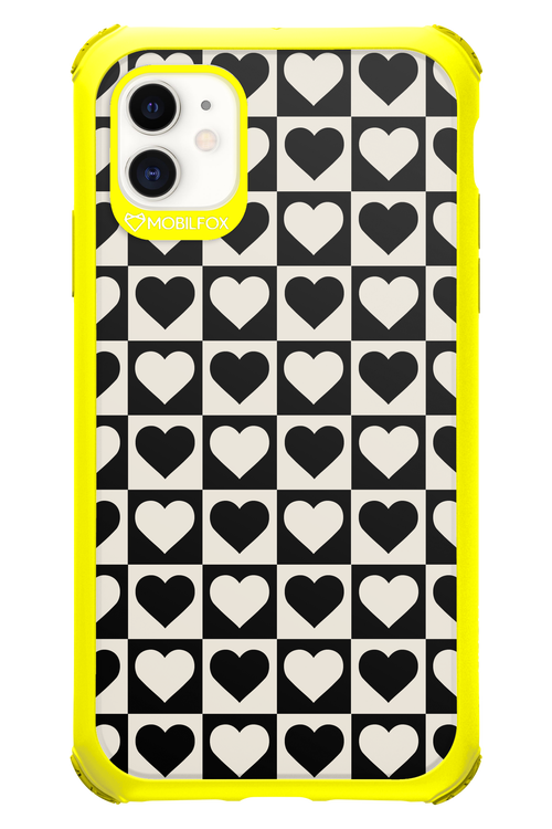 Checkered Heart - Apple iPhone 11