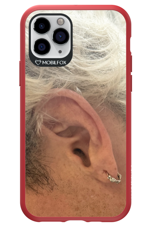 Ear - Apple iPhone 11 Pro