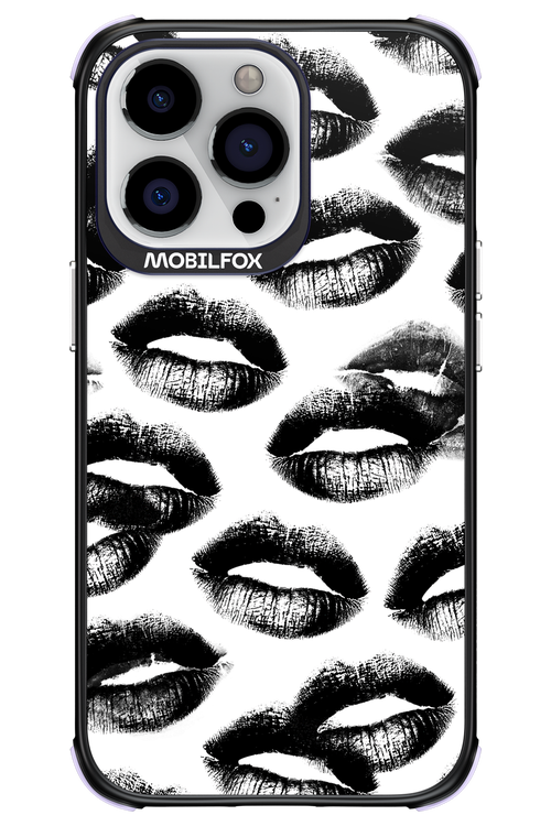 Ghost Kiss - Apple iPhone 13 Pro