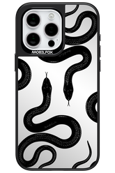 Black Mamba Mirror - Apple iPhone 15 Pro Max