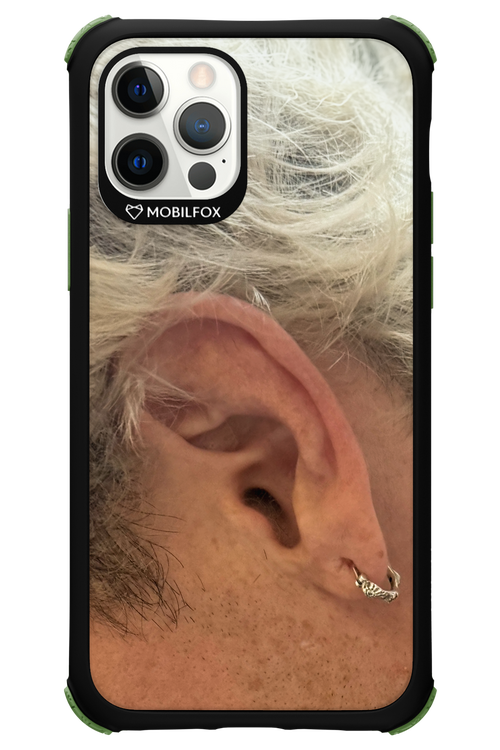Ear - Apple iPhone 12 Pro